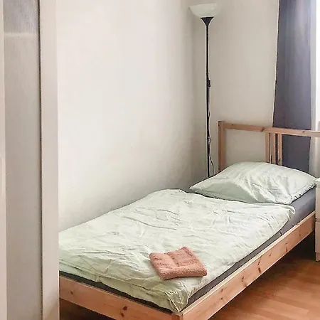 Three-bedroom In Apartment Erfurt